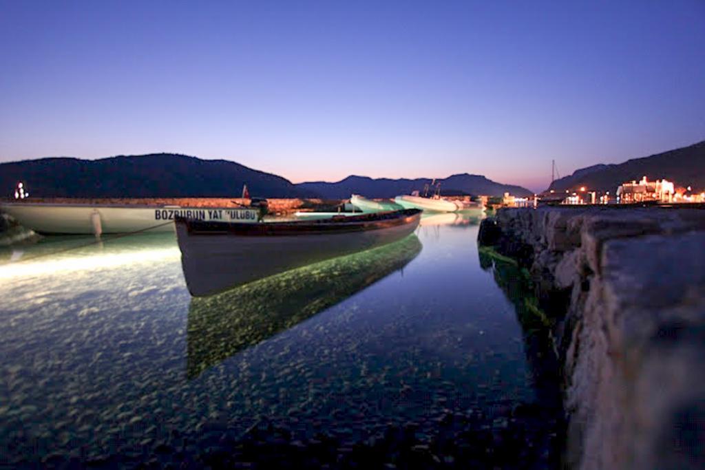 Bozburun Yacht Club Hotel ภายนอก รูปภาพ