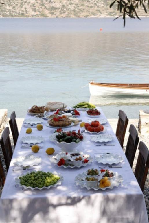 Bozburun Yacht Club Hotel ภายนอก รูปภาพ