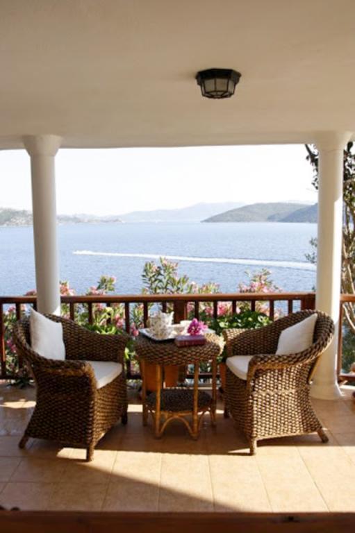 Bozburun Yacht Club Hotel ภายนอก รูปภาพ